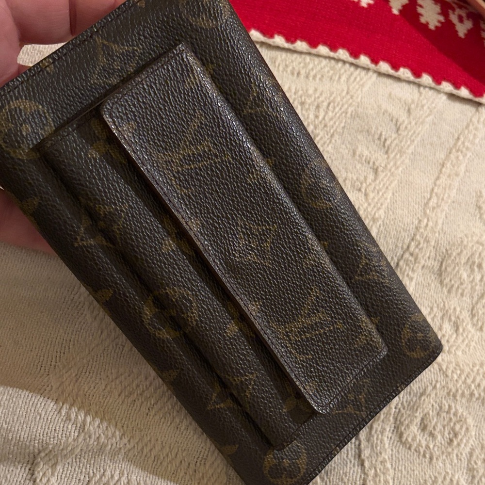 EUC Louis Vuitton Porte Tresor Brown Monogram Wallet - Picture 6 of 12
